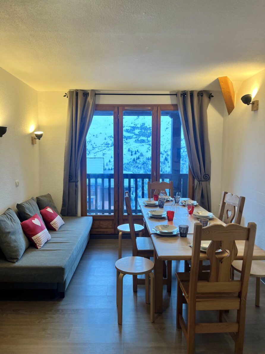 Duplex 5/8 personnes au pied des pistes – LHDV A 502