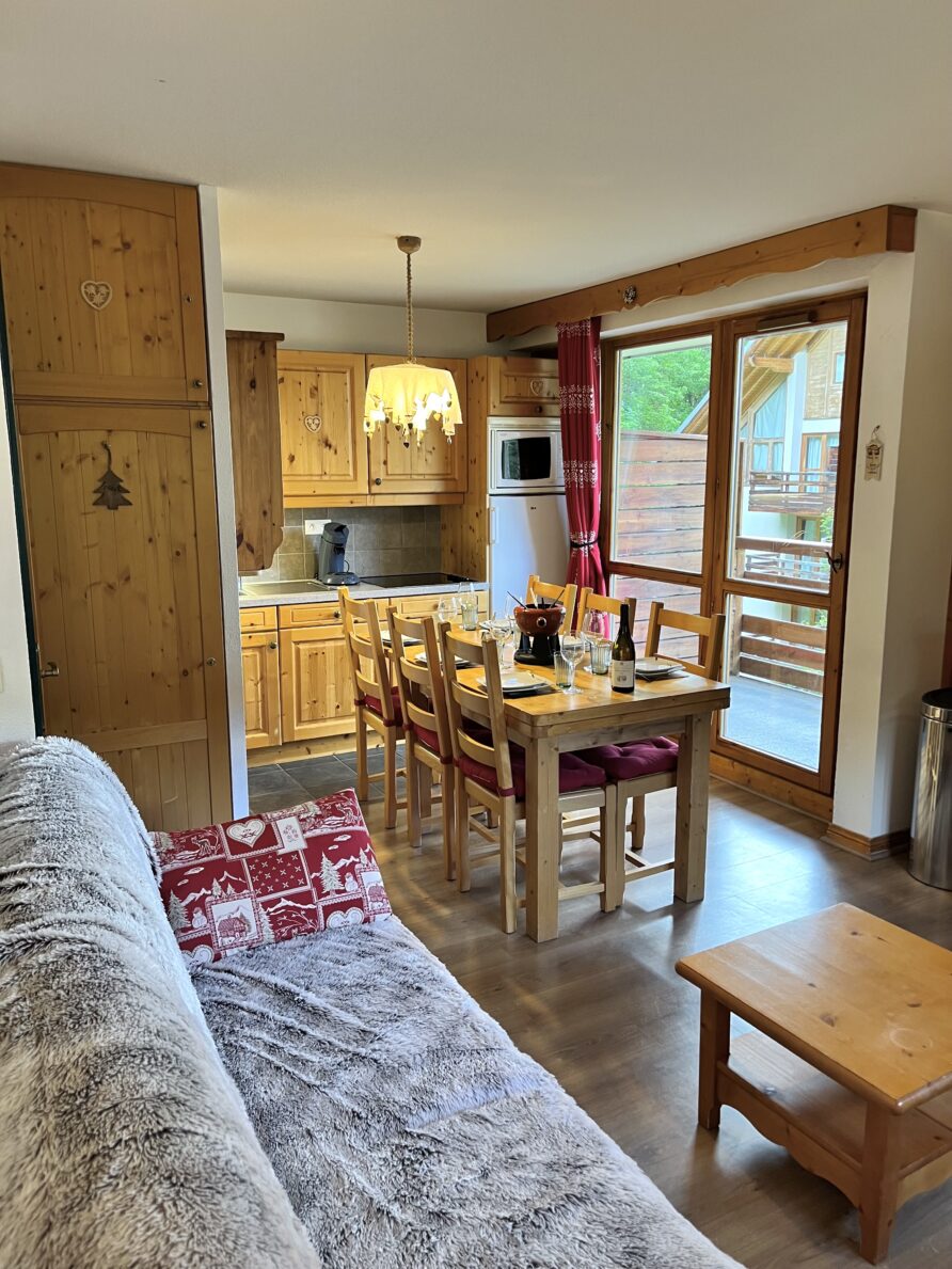 Appartement 5/6 personnes proche des pistes de ski – Chalets du Galibier4 417