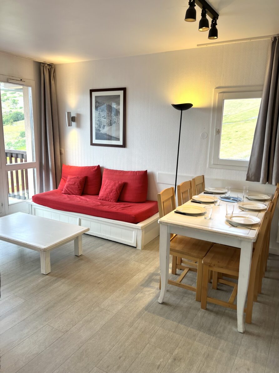 Duplex 4/6 personnes au pied des pistes – CARIBOU 511